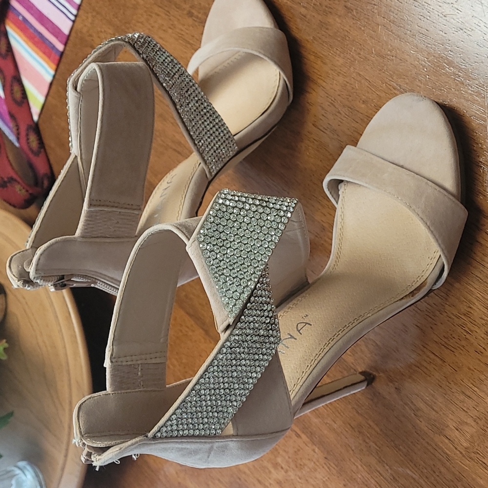 Ladies heels